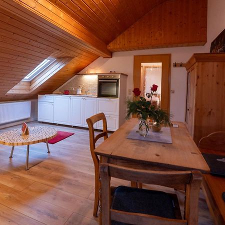 Ferienwohnung „Rose“ Wiesenfelden Esterno foto